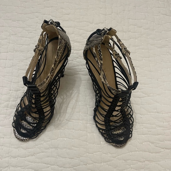 LAMB, strappy sandal, size 8.5, worn only a few times. - Picture 3 of 3